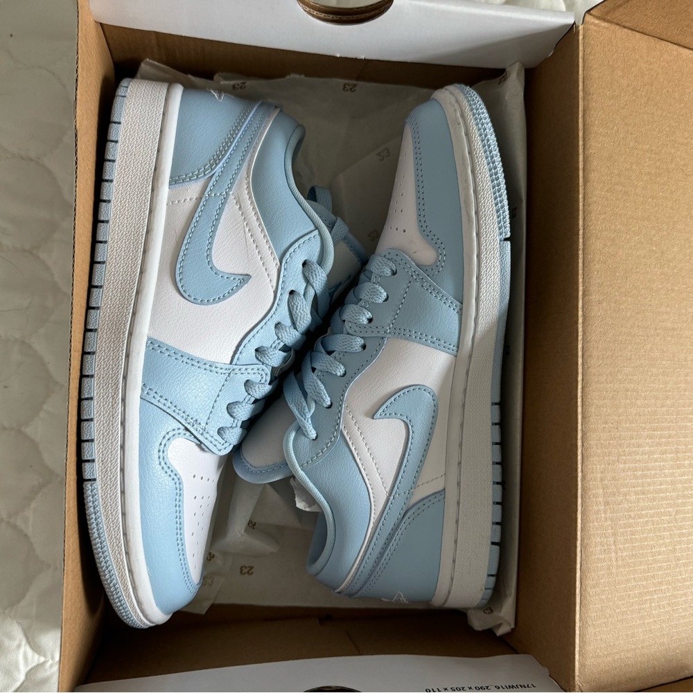 Jordan 1 low